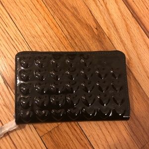 Marc Jacobs Heart Patent Leather Wristlet 🖤